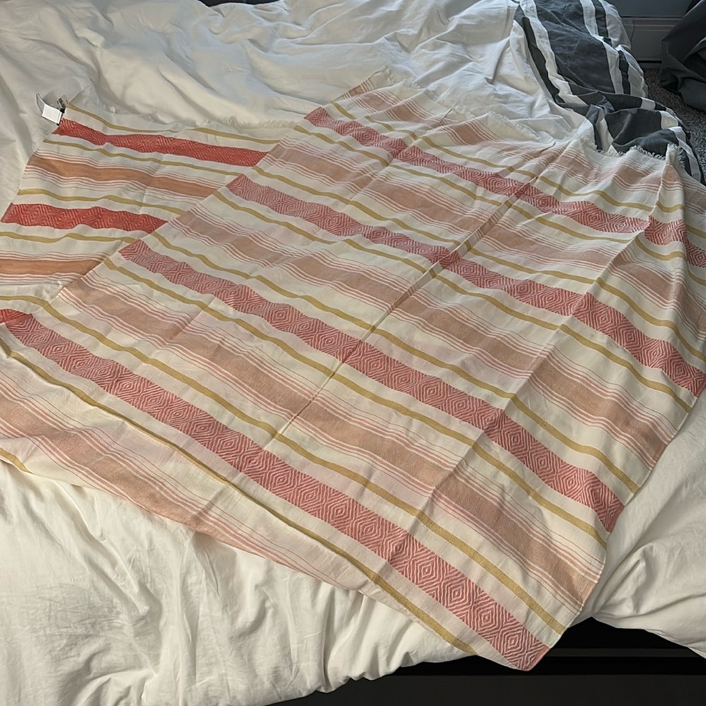 Roots Scarf